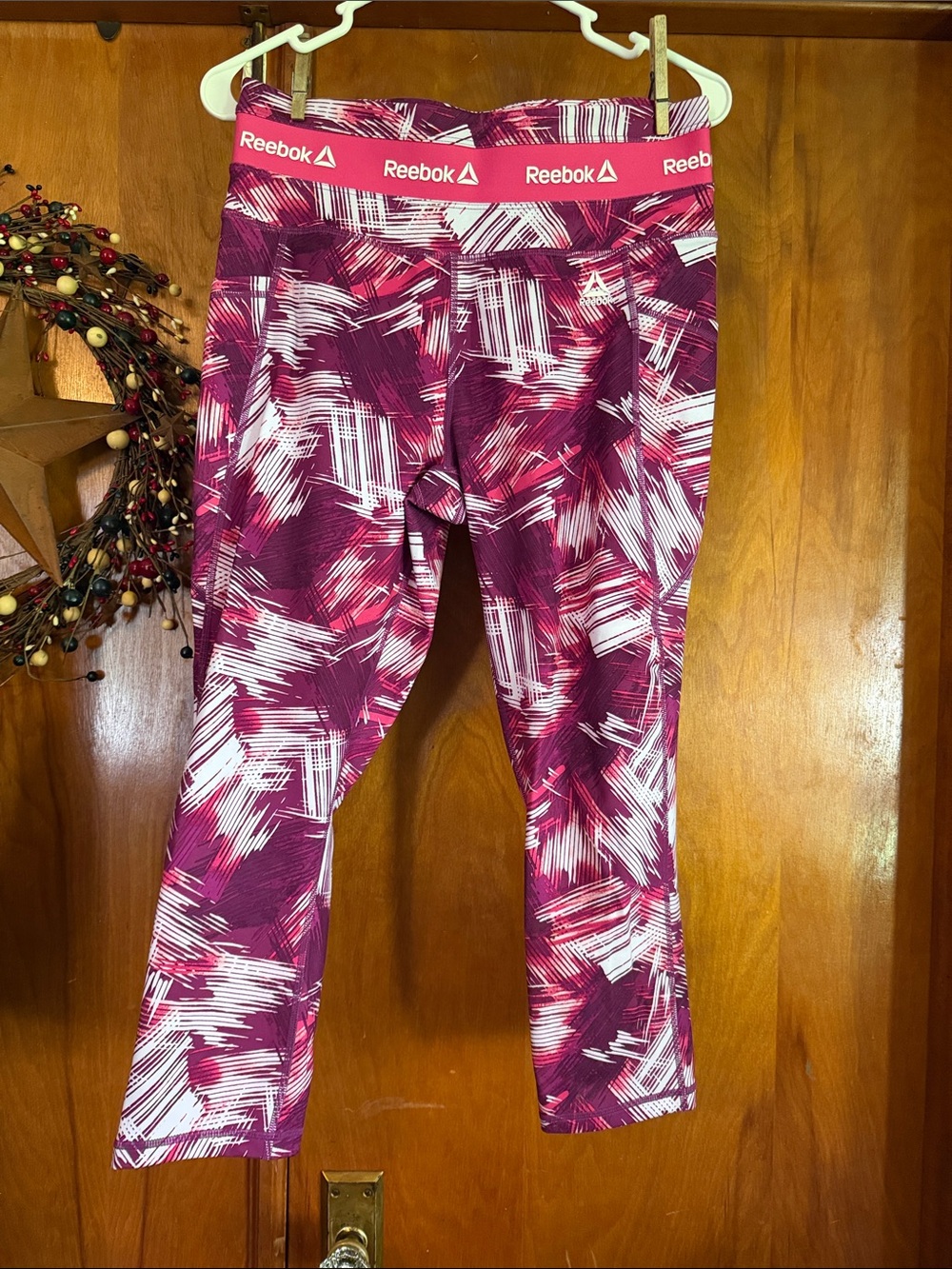Reebok Fuchsia and White Abstract Print Leggings
